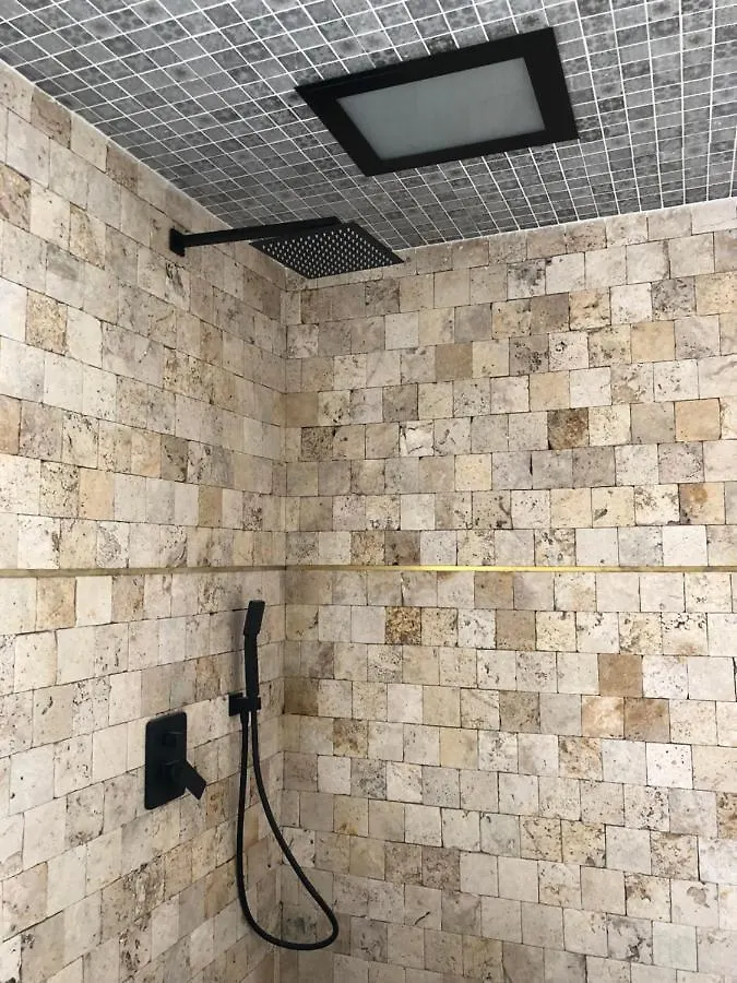 רונדה Arunda Luxury Boutique Hotel
